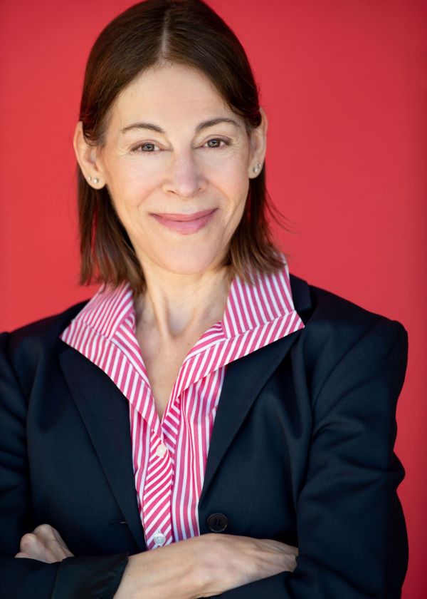 Lisa Pedace Headshot